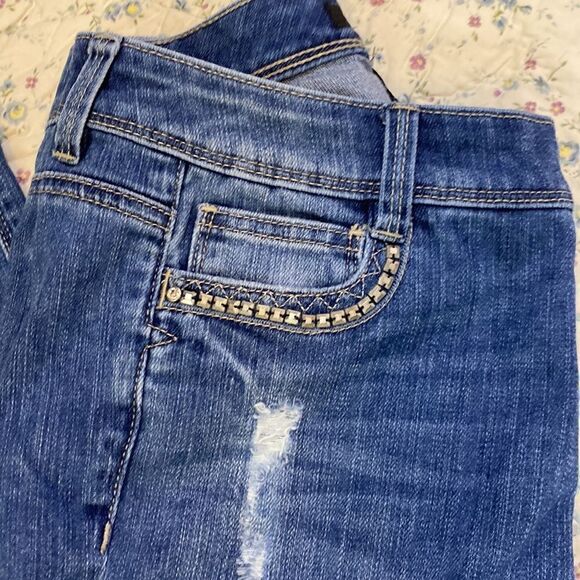 White House Black Market Jeans Size 0 Crop Distressed Jeans - Picture 2 of 7